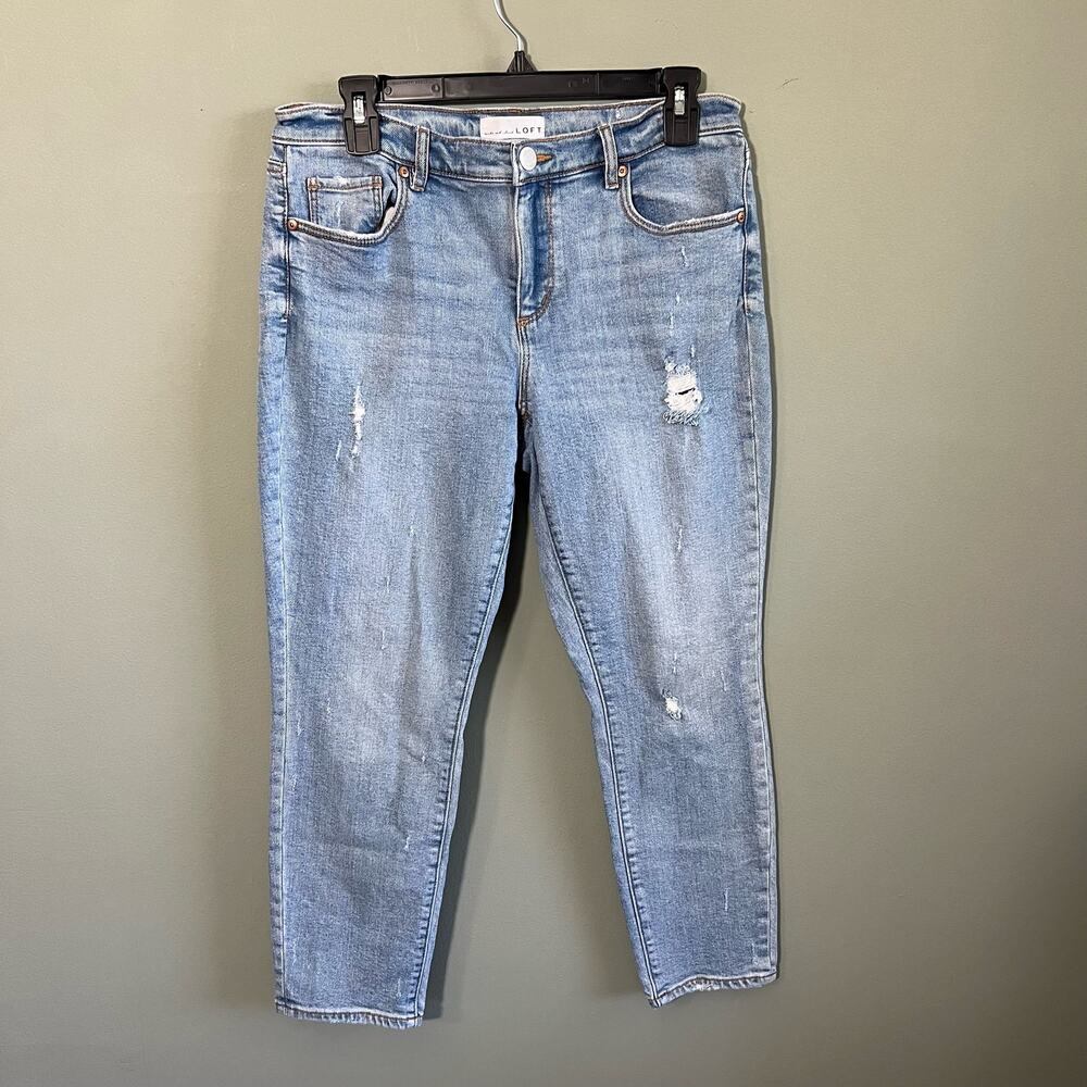 LOFT Modern Skinny Crop Ankle, Distressed Light Wash Denim, Size 28 / 6